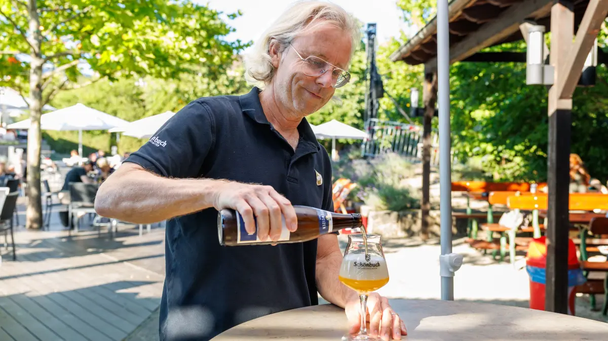 Biertasting: Böblingen, Brauhaus, Schönbuchbräu, Biertasting, Leser, Bier, Vortrag, Biergarten, Schönbuch Braumanufaktur, Werner Dinkelaker