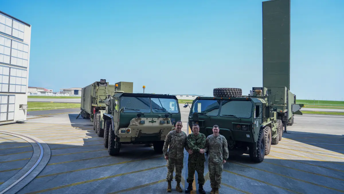 Typhon, im Englischen als Strategic mid-range fires system (SMRF, strategisches Feuersystem mittlerer Reichweite) bezeichnet, ist eine mobile Raketenstartrampe des US-Heeres. Sie wird zum Start von SM-6-Raketen und Tomahawk-Marschflugkörpern eingesetzt.