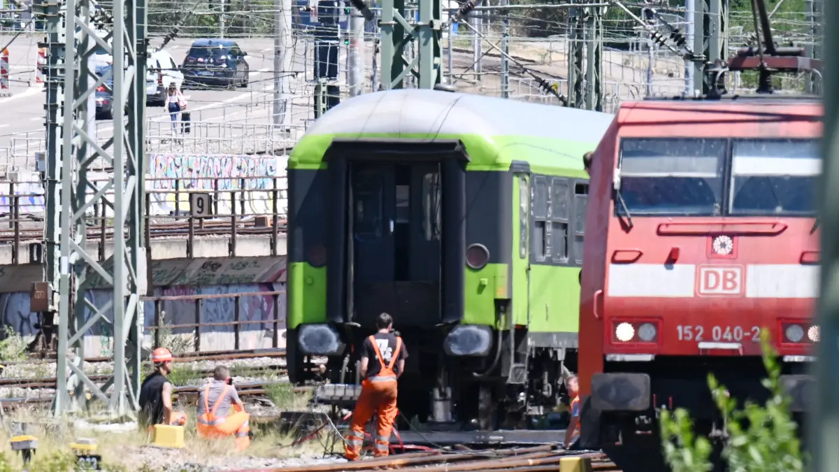 Hauptbahnhof Stuttgart, ein Flixtrain ist am Vormittag, 10. Juli 2026, im Gleisvorfeld des Hauptbahnhof Stuttgart entgleist. Er war auf dem Weg vom Abstellbahnhof zum Hauptbahnhof