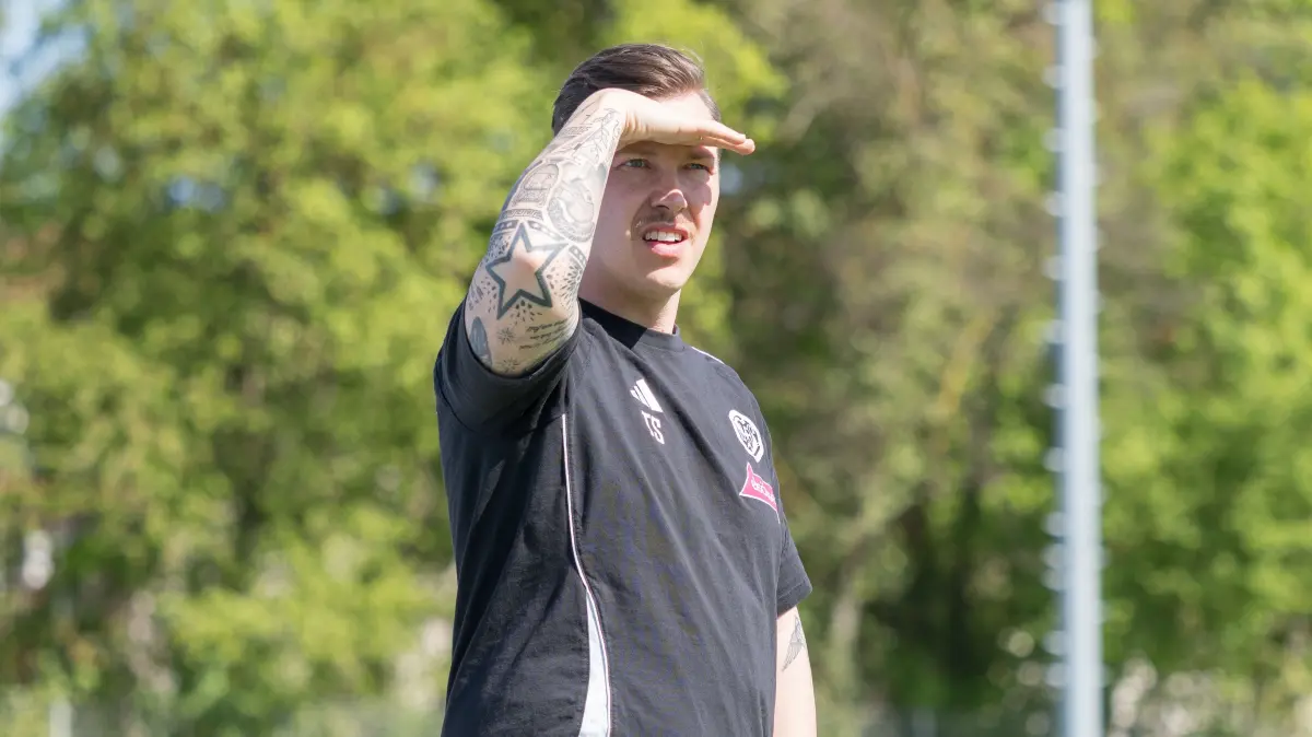 Thomas Siegmund (VfL Sindelfingen, Trainer)
GER, VfL Sindelfingen vs. SV Waldhausen, Fussball, Landesliga 2, 24. Spieltag, Spielzeit 2025/2026, 25.04.2026
Foto: Eibner-Pressefoto/Carsten Schwering