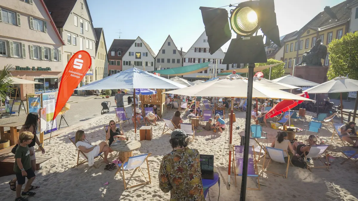 Strandsommer: Weil der Stadt Weilderstadt - Strandsommer in Weil der Stadt ist offiziell eröffnet, ohne Volleyball und ohne Live Musik