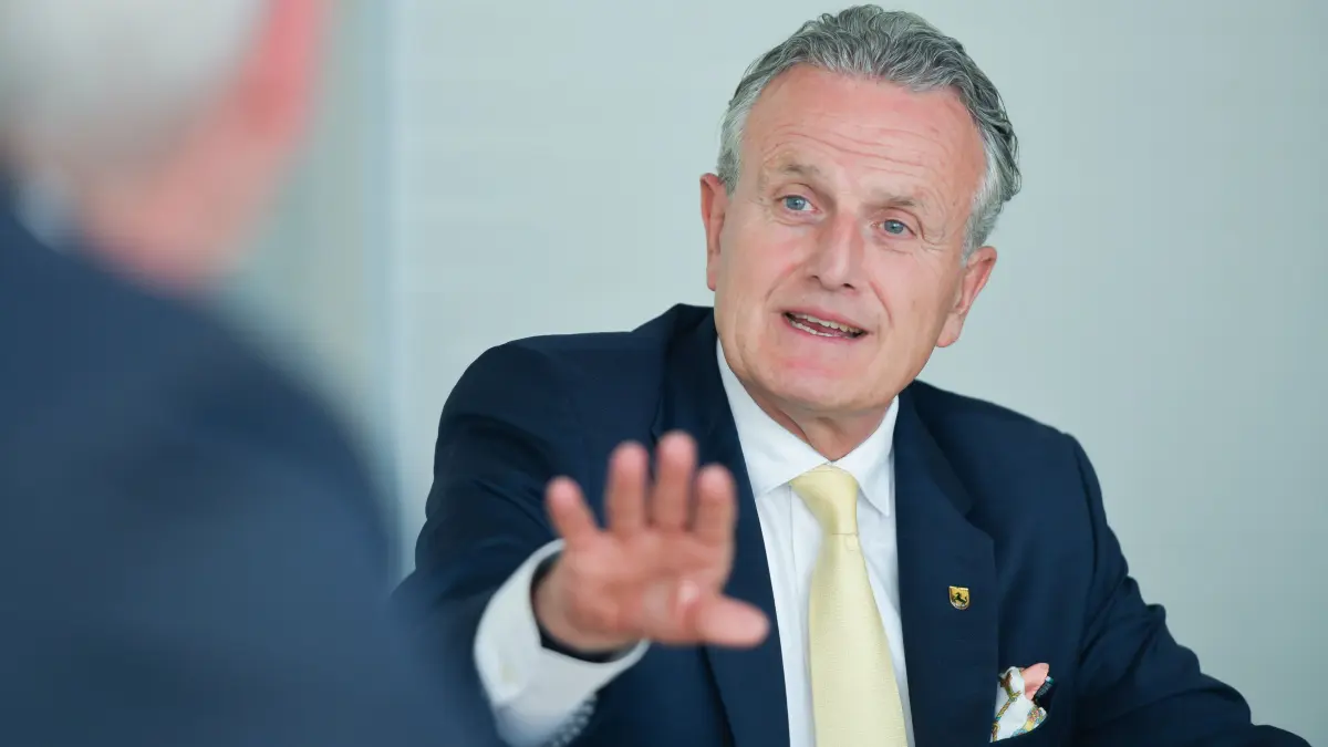 Nopper, Interview: Stuttgart, Rathaus Interview mit dem OB Frank Nopper
