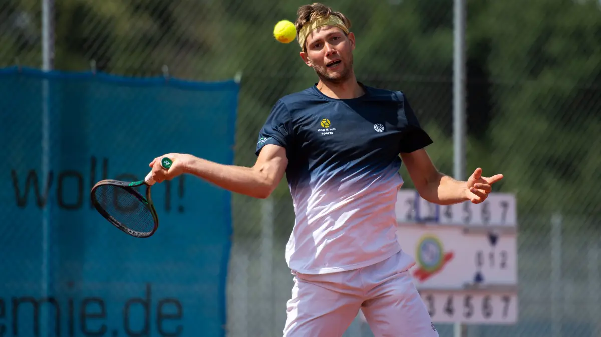 Adrian Kohler (VfL Sindelfingen), BBKZ, VfL Sindelfingen vs SV Böblingen, Tennis Württembergliga Männer, Saison 2023, 02.07.2023
Foto: Eibner-Pressefoto/Michael Memmler