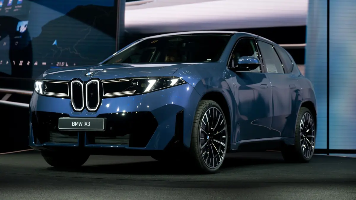 BMW iX3