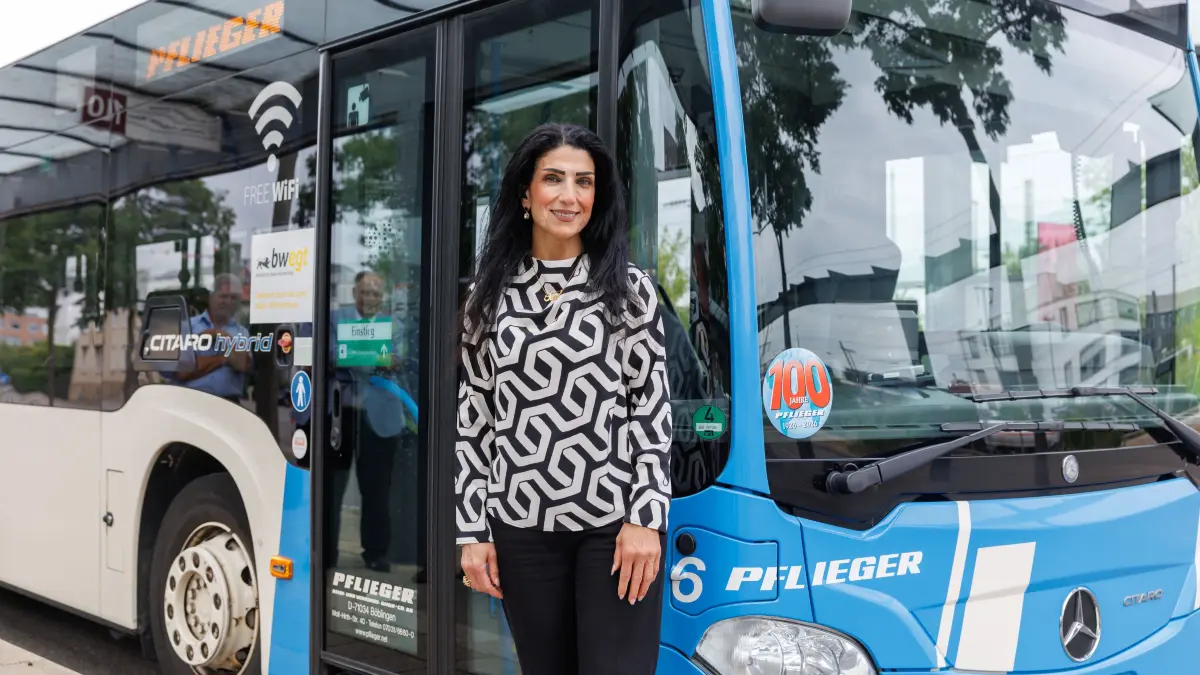 Busfahrerin des Jahres 2026: Böblingen, Busfahrerin, Ehrung, Bus Verkehrsmittel, öffentliche Verkehrsmittel, Pflieger, Anwer Ahmed,