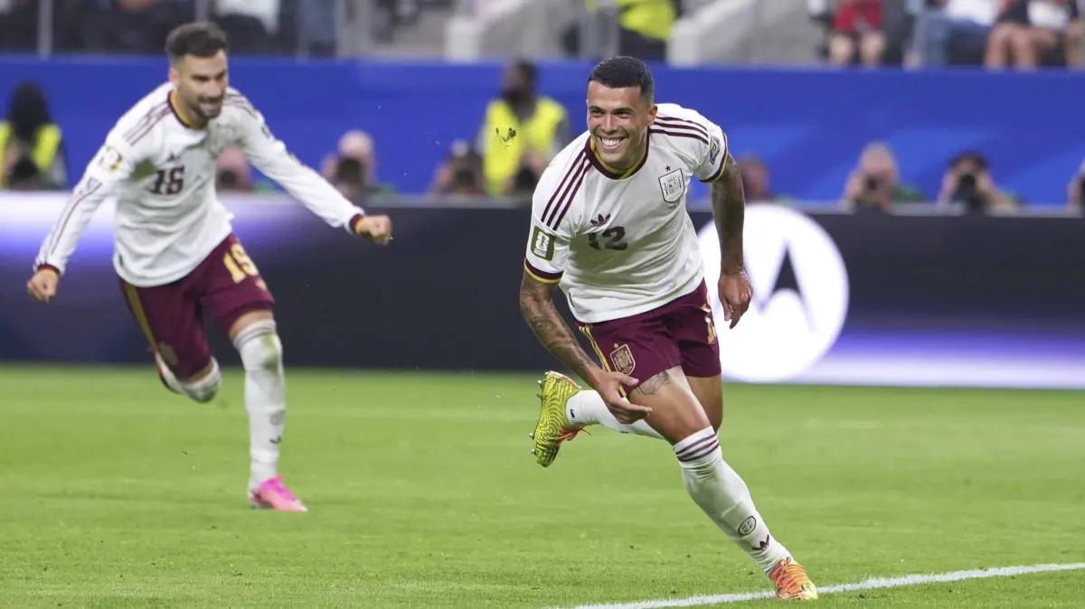 260715 -- DALLAS, July 15, 2026 -- Pedro Porro R of Spain celebrates a goal during the semifinal match between France and Spain at the 2026 FIFA World Cup, WM, Weltmeisterschaft, Fussball at Dallas Stadium in Dallas, the United States, July 14, 2026. SPU.S.-DALLAS-FOOTBALL-FIFA WORLD CUP-SEMIFINAL-FRA VS ESP HuangxZongzhi PUBLICATIONxNOTxINxCHN SPU.S.-DALLAS-FOOTBALL-FIFA WORLD CUP-SEMIFINAL-FRA VS ESP IMAGO/HuangxZongzhi PUBLICATIONxNOTxINxCHN imago images 0861629598