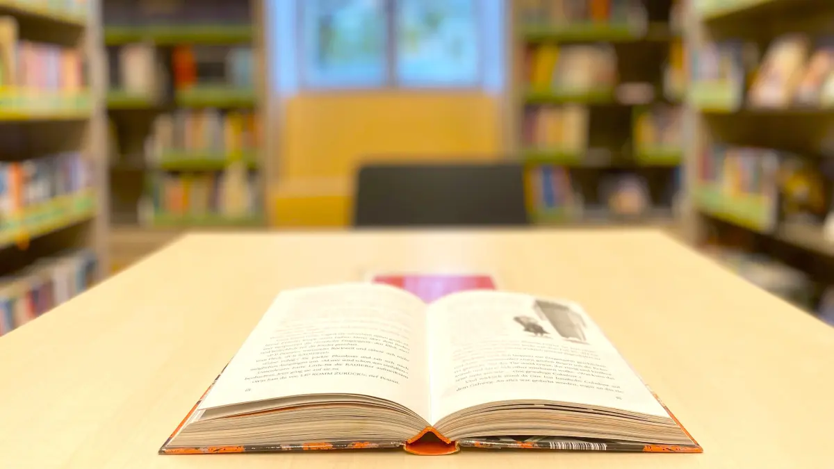 Wer in den Remsecker Ortsteilen Bücher ausleihen möchte, hat künftig vermutlich einen weiteren Weg.