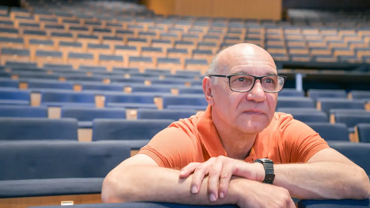 Schauspieler Michael Stiller: Stuttgart, Kann ein Künstler in Rente gehen? Treffen mit dem Schauspieler Michael Stiller, der es geschafft hat, jahrzehntelang das Stuttgarter Publikum zu begeistern und nun versucht, Rentner zu werden