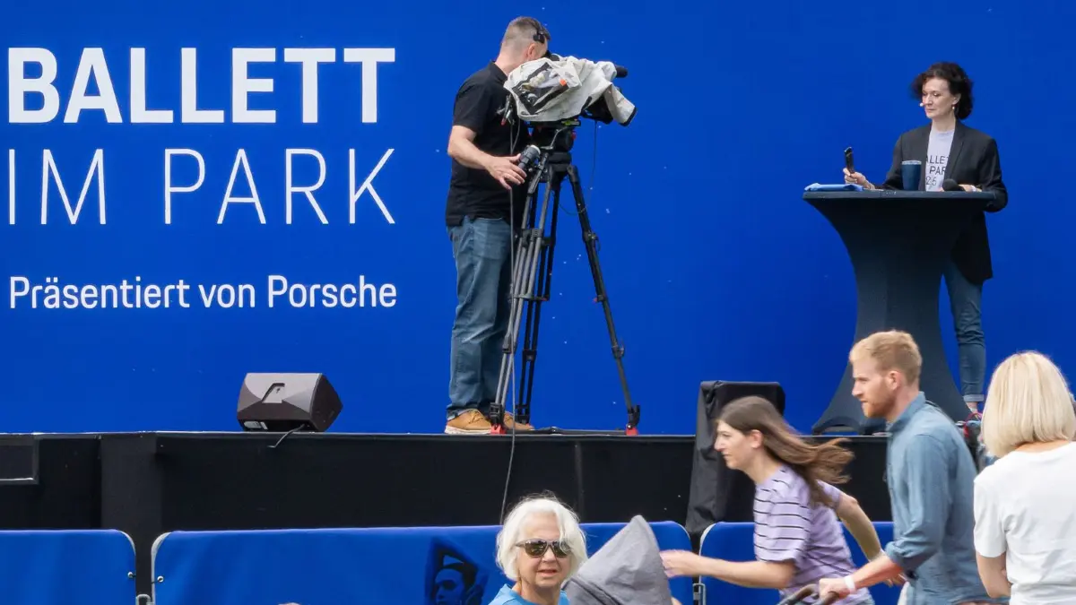 Sonia Santiago moderiert die Open-air-Veranstaltung "Ballett im Park"
