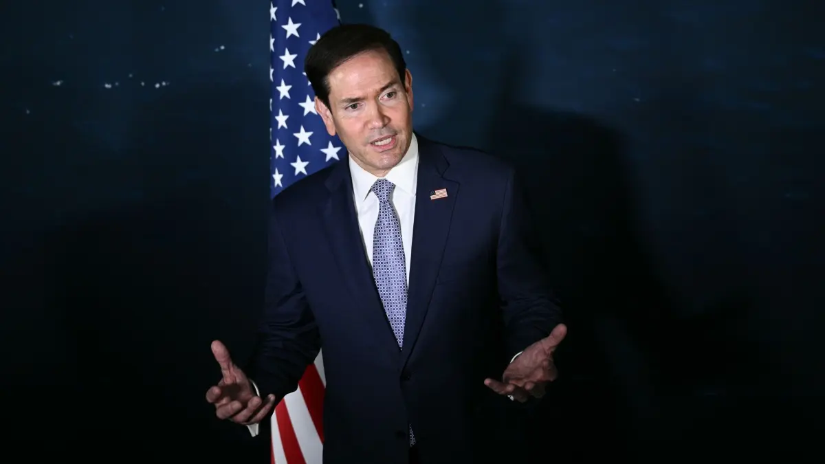 Gipfeltreffen der Außenminister der Asean-Staaten: 22.07.2026, Philippinen, Pasay City: US-Außenminister Marco Rubio spricht während einer Pressekonferenz am Rande des Außenministertreffens der Vereinigung südostasiatischer Staaten (ASEAN). Foto: Brendan Smialowski/AFP Pool via AP/dpa +++ dpa-Bildfunk +++