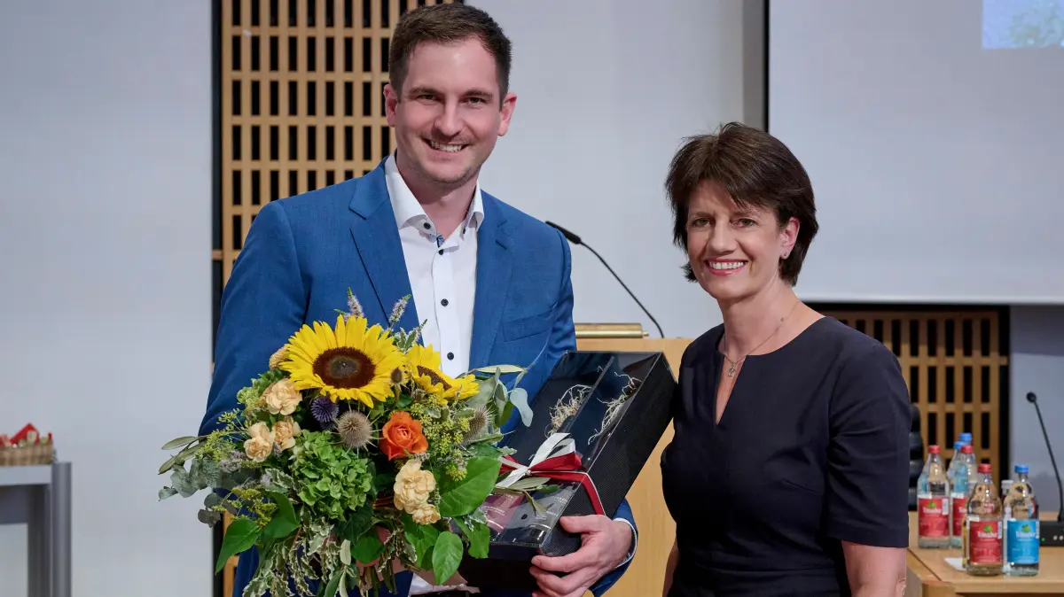 Tim Deininger, neuer Erster Bürgermeister in Fellbach, mit Oberbürgermeisterin Gabriele Zull