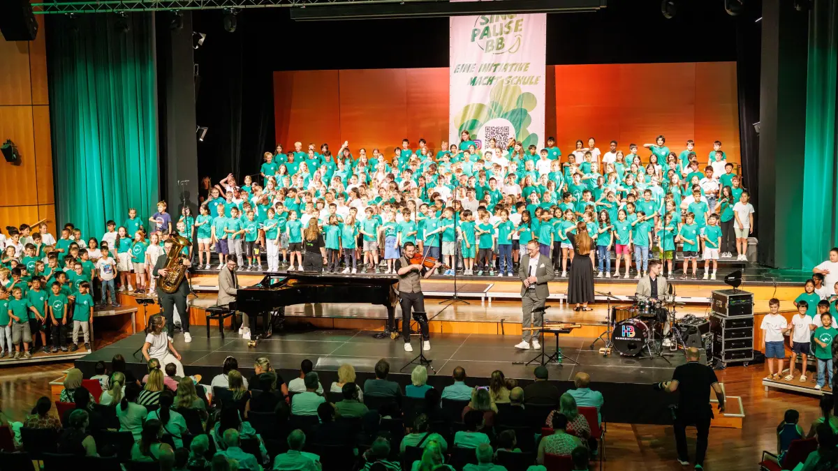 Singpause: Böblingen, Kongresshalle, Kinder, singen, Singpause, Musik, Schüler, Grundschüler, Hanke Brothers,