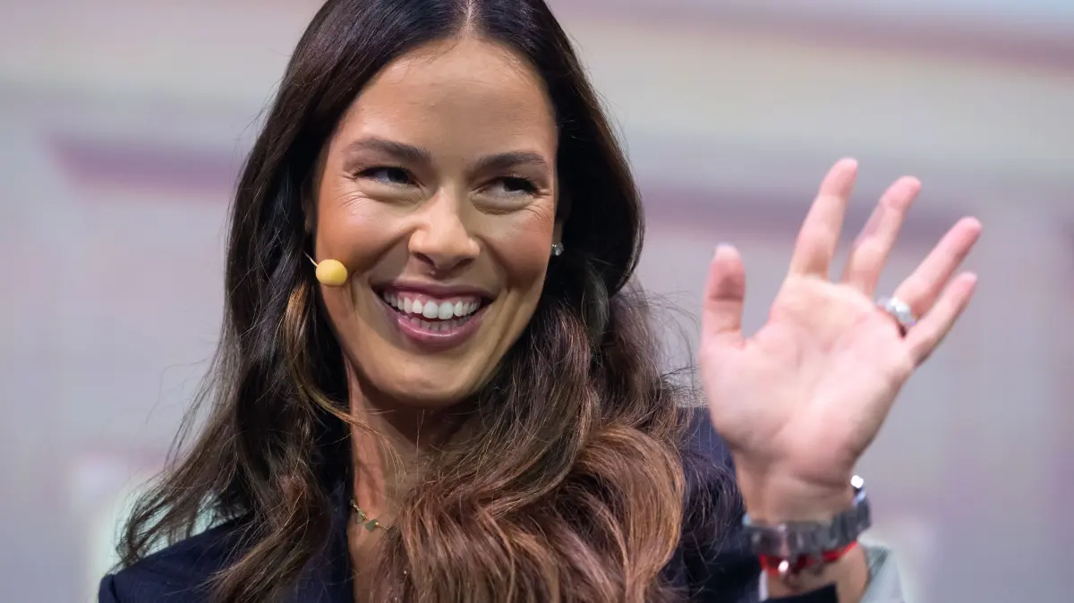 Ana Ivanovic, ehemalige Tennisspielerin, 2022 bei einem Unternehmensgründer- und Investorentreffen .