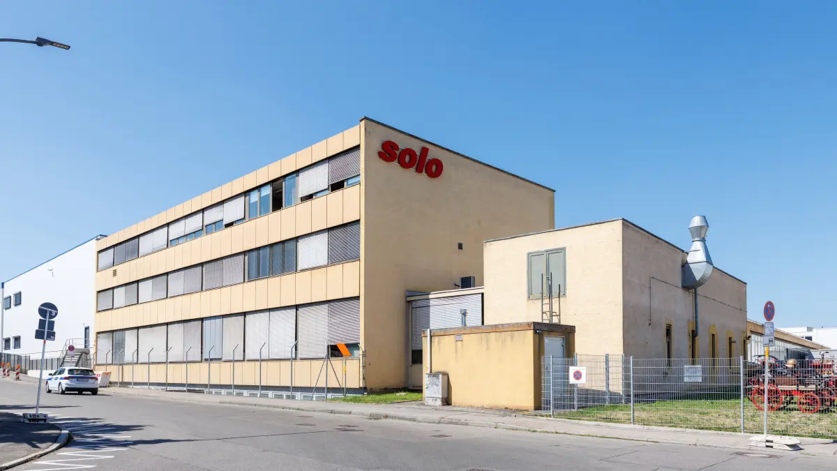 Solo : Maichingen, Solo, Geböude,