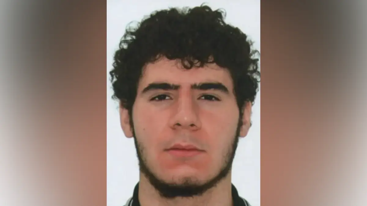 Mit diesem Foto wird nach Abdul B. gefahnet.