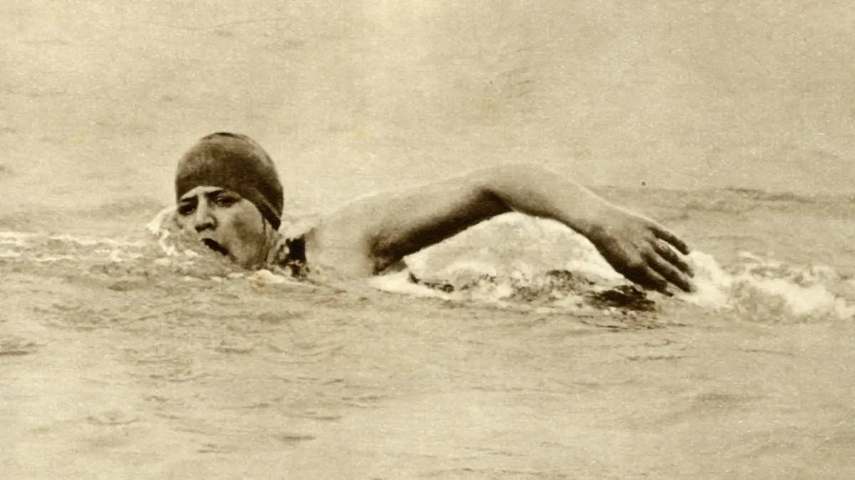 Gertrude Ederle in ihrem Element