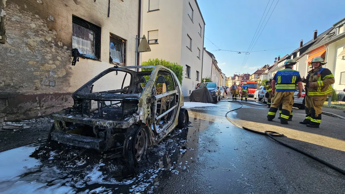 Brand, Stuttgart-Wangen, Autos, Feuer