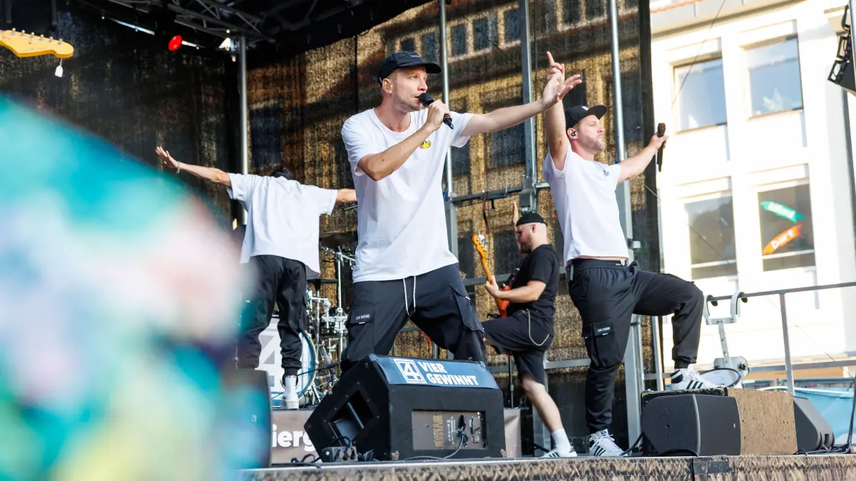 Sindelfingen rockt - 4 Gewinnt : Sindelfingen, Marktplatz, rockt, Rock, Musik, Konzert, Fantastische 4, Fanta 4, Open Air, Sindelfingen rockt,