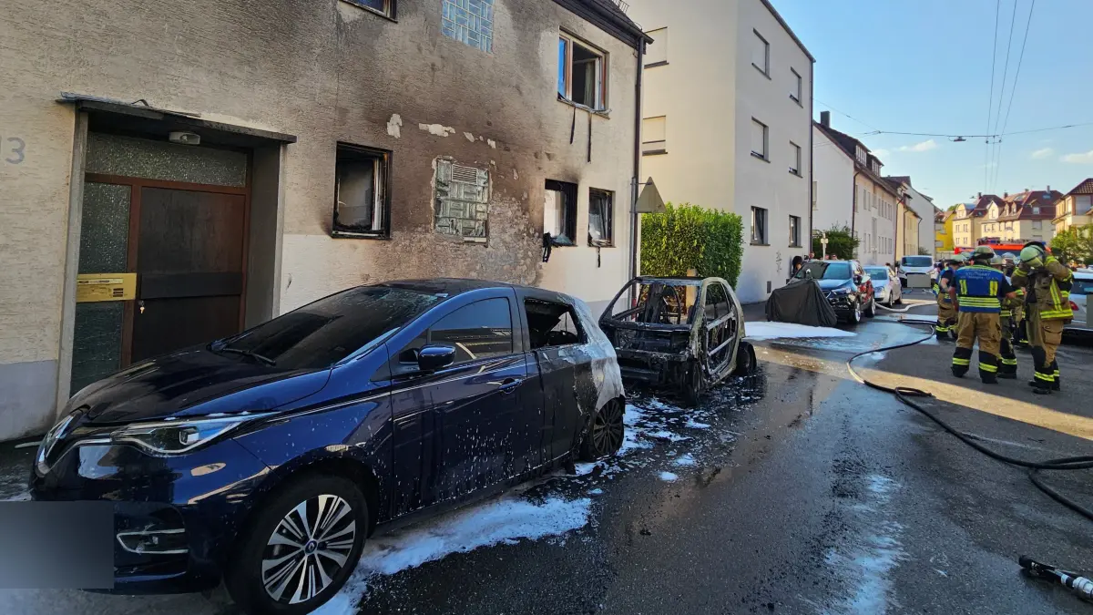 Brand, Stuttgart-Wangen, Autos, Feuer