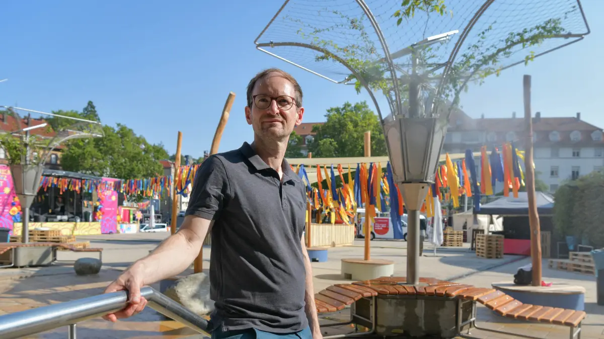 Kaelteplanung, Bastian Schröter: Stuttgart, #kälteplanung #hitze Stuttgart muss bald auch eine Kälteplanung verpflichtend vorlegen. Treffen mit Bastian Schröter von der HfT Stuttgart, der sich bereits mit diesem Thema beschäftigt