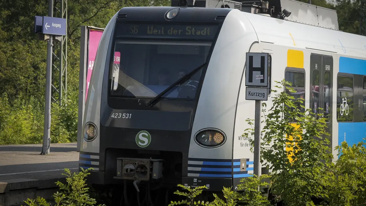 S6: Leonberg - Die S6 , hier am Leonberger Bahnhof, ist die pünktlichste S-Bahn-Linie im Großraum Stuttgart