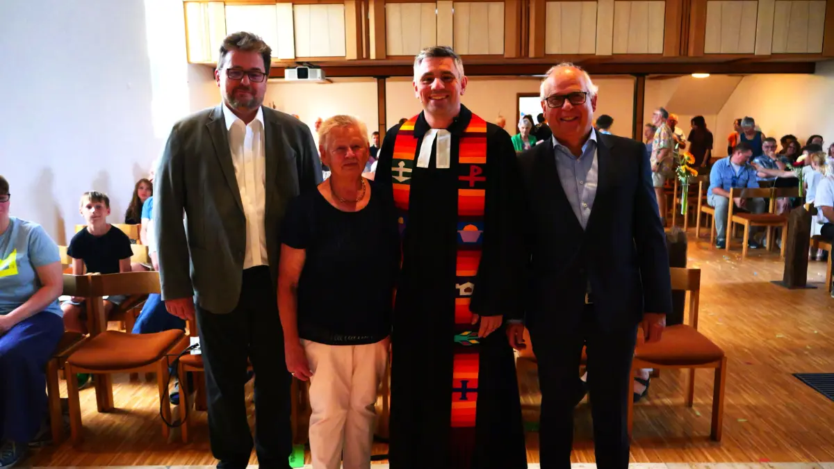 Optimistisch: Markus Frasch, Dekan, Brigitte Stegmaier, 2. Vorsitzende des Kirchengemeinderates, Manuel Spohn, Pfarrer in Darmsheim, Uli Groß, der 1. Vorsitzende des Kirchengemeinderates.