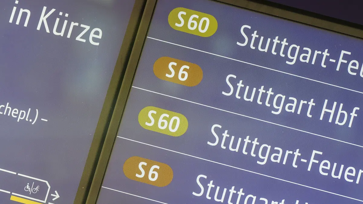 S6: Leonberg - Die S6 , hier am Leonberger Bahnhof, ist die pünktlichste S-Bahn-Linie im Großraum Stuttgart