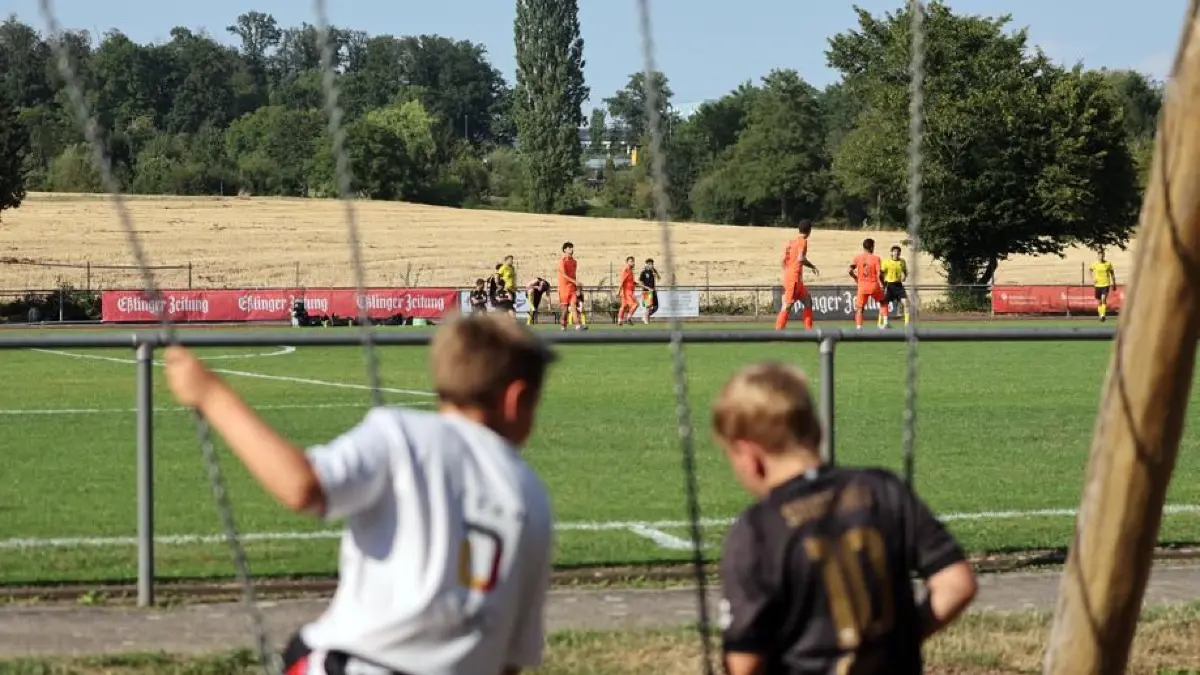 Spiel und Spaß auf und neben dem Spielfeld.