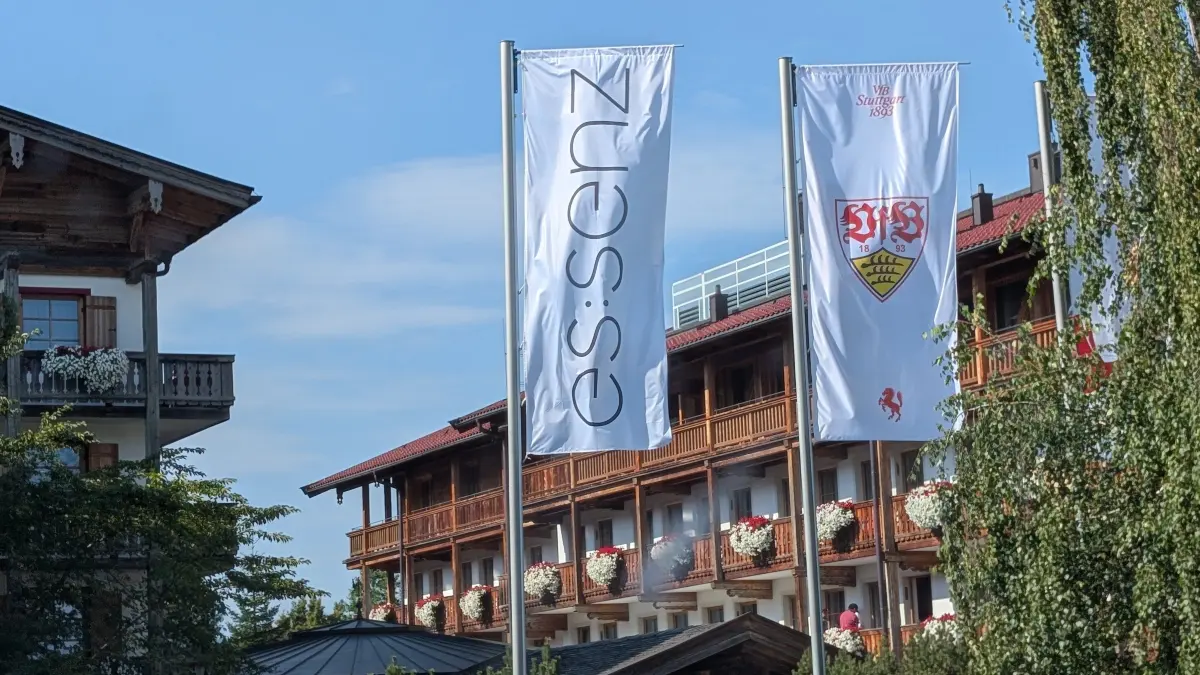 Teamhotel Das Achental zeigt Flagge