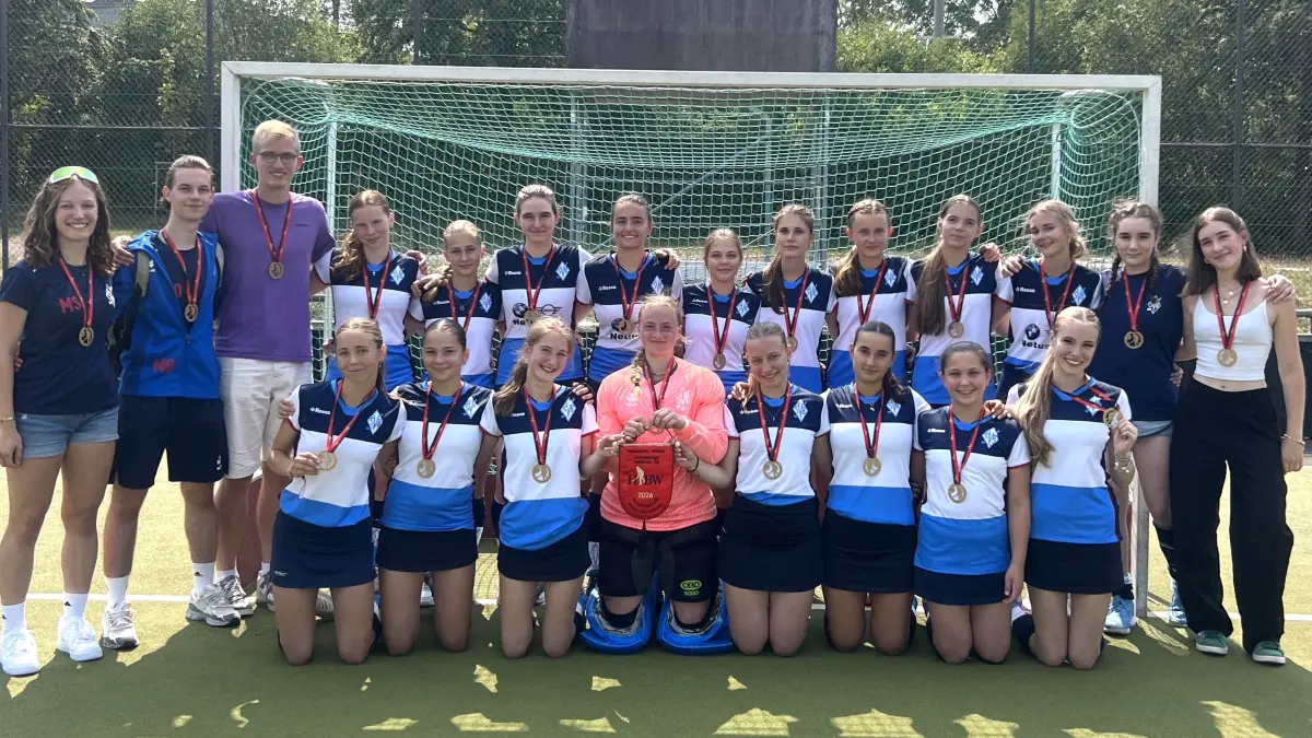 Weibliche U18 Hockey der SV Böblingen