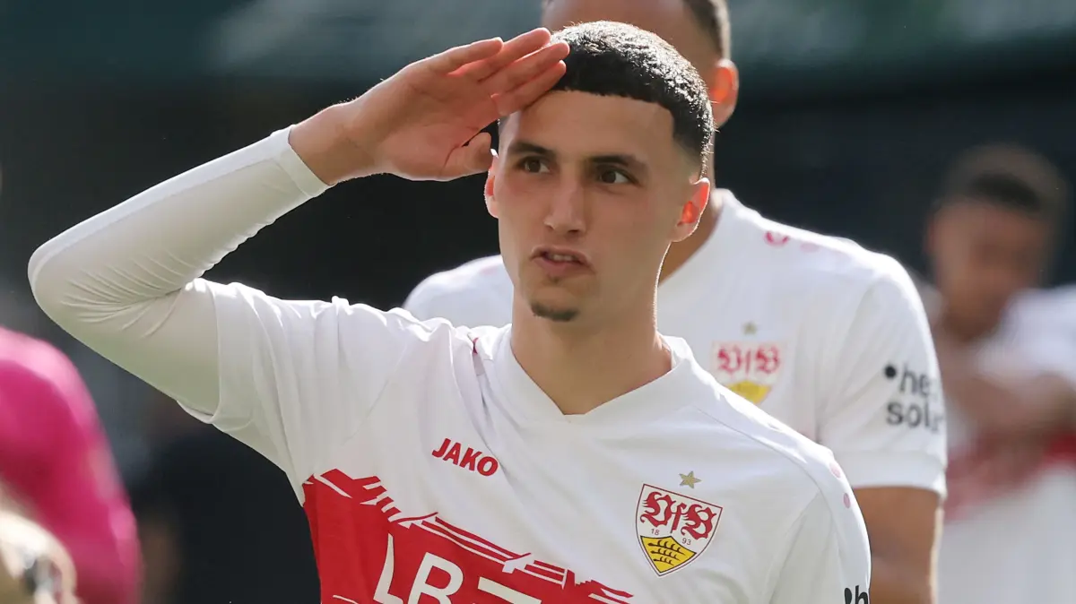 BAU // Sinsheim , Fußball Bundesliga TSG 1899 Hoffenheim vs. VfB Stuttgart , Bilal El Khannouss ( VfB )