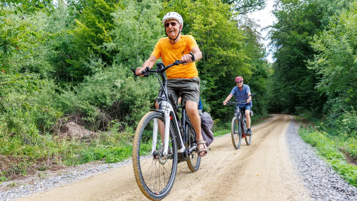 Radweg Seeallee: Ehningen, Radweg, Wanderweg, Schotter, Matsch, Lehm, Radweg, radfahren, Beschwerde,