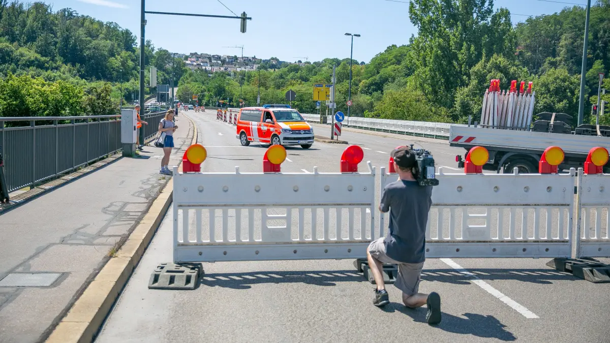 foto: Roberto Bulgrin
07. 08. 2026
Esslingen, Sperrung der Adenauerbruecke
