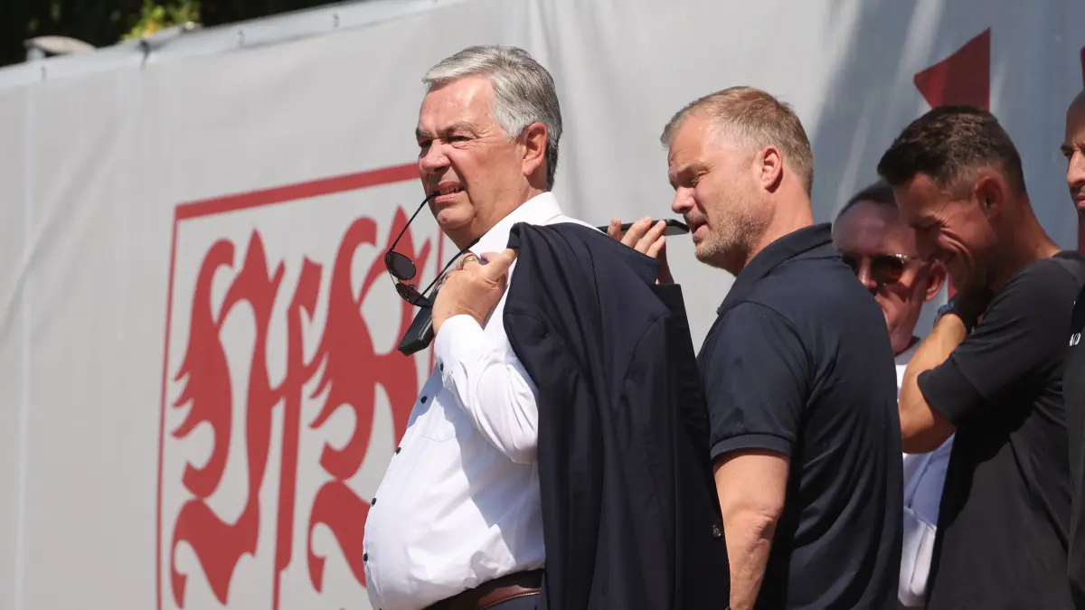 VfB Stuttgart Saisoneröffnung : Stuttgart , VfB Stuttgart Saisoneröffnung VfB Stuttgart Frauen vs. TSG 1899 Hoffenheim Frauen , von links: Dietmar Allgaier / Fabian Wohlgemuth VfB *** Stuttgart, VfB Stuttgart Season Opener: VfB Stuttgart Women vs. TSG 1899 Hoffenheim Women from left: Dietmar Allgaier, Fabian Wohlgemuth, VfB