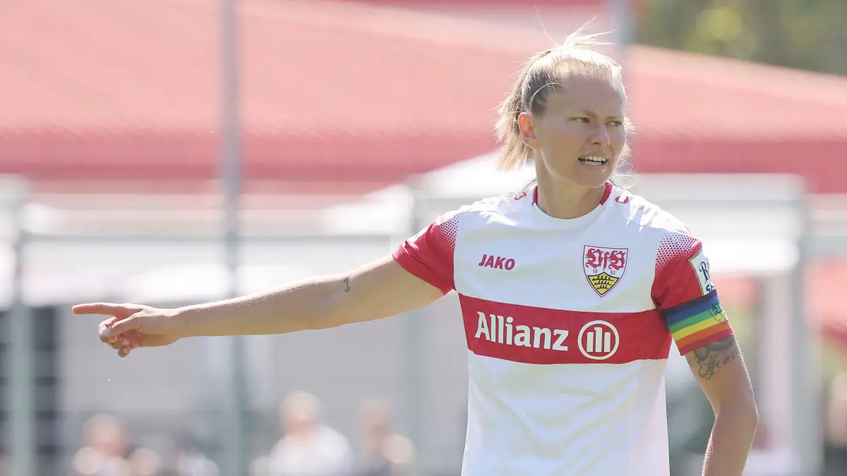 VfB Stuttgart Saisoneröffnung : Stuttgart , VfB Stuttgart Saisoneröffnung VfB Stuttgart Frauen vs. TSG 1899 Hoffenheim Frauen , Maximiliane Rall VfB *** Stuttgart, VfB Stuttgart Season Opener: VfB Stuttgart Women vs. TSG 1899 Hoffenheim Women, Maximiliane Rall, VfB