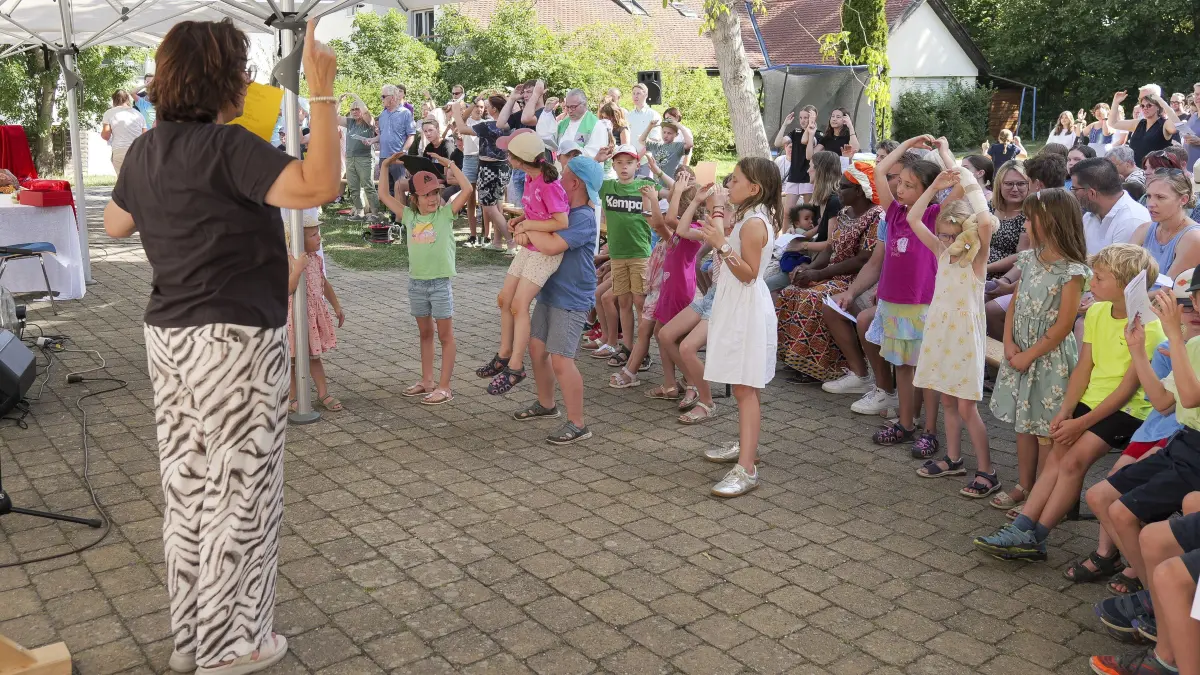 Gottesdienst: Hemmingen - Gottesdienst im Gemeindegarten