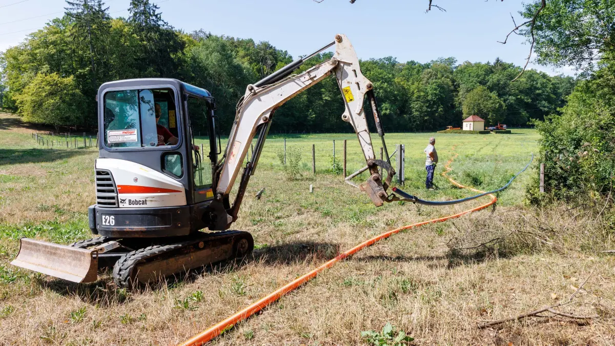 Trinkwasserversorgung: Die Trinkwasserversorgung im Ehninger Ortsteil Mauren ist am Wochenende versiegt, die Feuerwehr musste neues Wasser beschaffen.