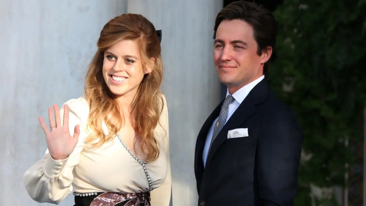 Prinzessin Beatrice ihr Ehemann Edoardo Mapelli Mozzi bei einer Hochzeit im Jahr 2021.