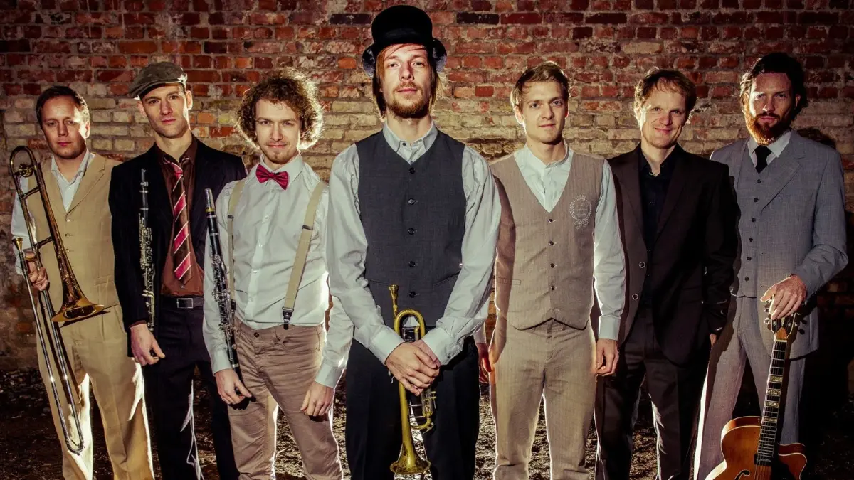 Die JazzTime gastiert am 14. August, um 20 Uhr, mit dem Mannheimer Little Vintage Orchestra erneut in Kooperation mit dem „Sommer am See“ in der Alten TÜV-Halle.