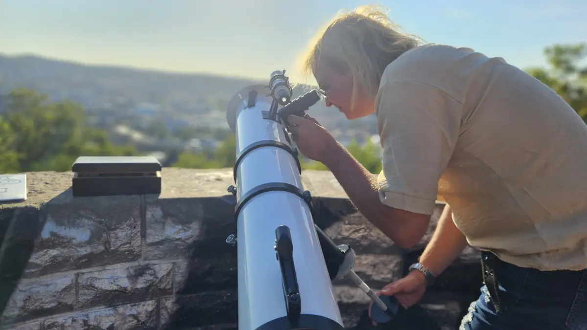 Sonnenfinsternis in der Sternwarte auf der Uhlandshöhe