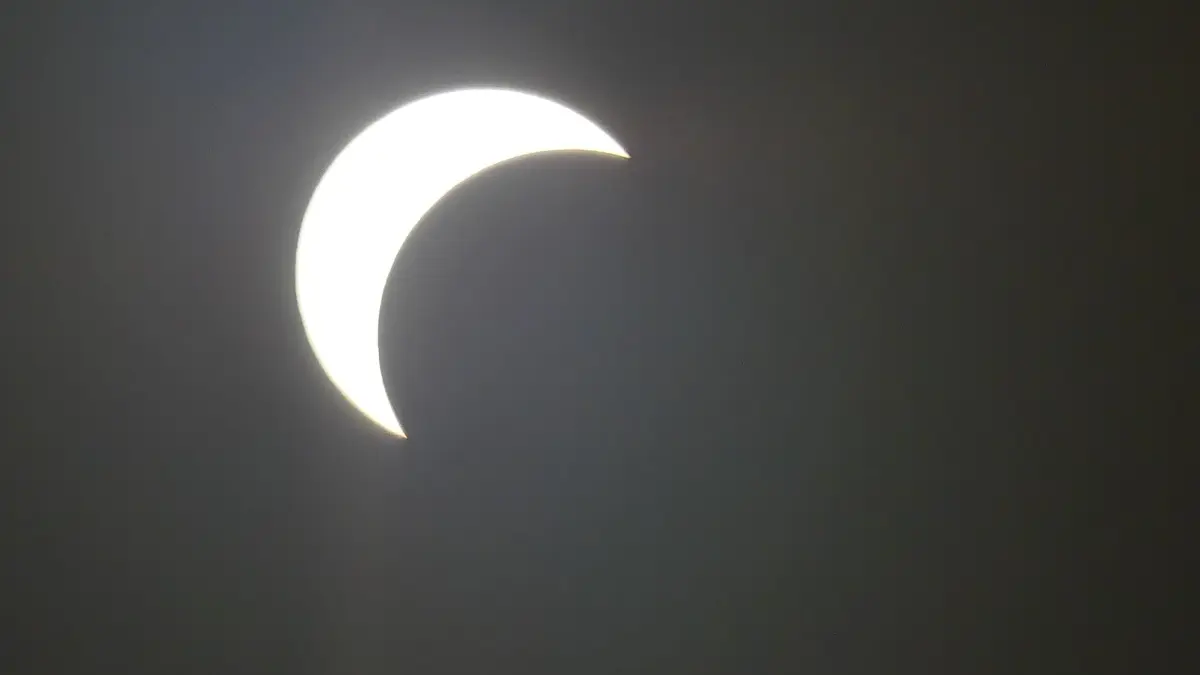 Anne P. hat die Sonnenfinsternis mit ihrer Kamera in Waiblingen fotografieren.