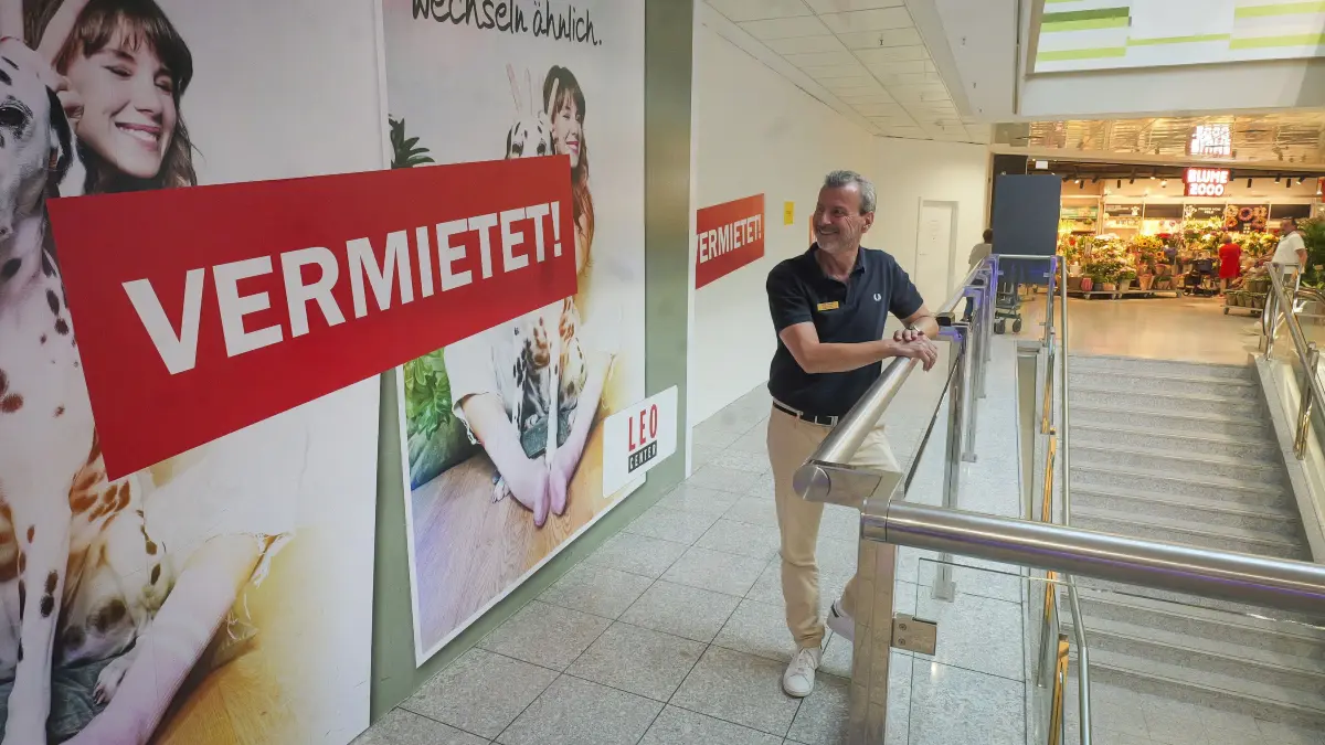 Takko: Leonberg - Wo früher die Kreissparkassen-Filiale und ein Foto-Geschäft waren, zieht mit Takko ein deutscher Textildiscounter mit Sitz in Telgte ein