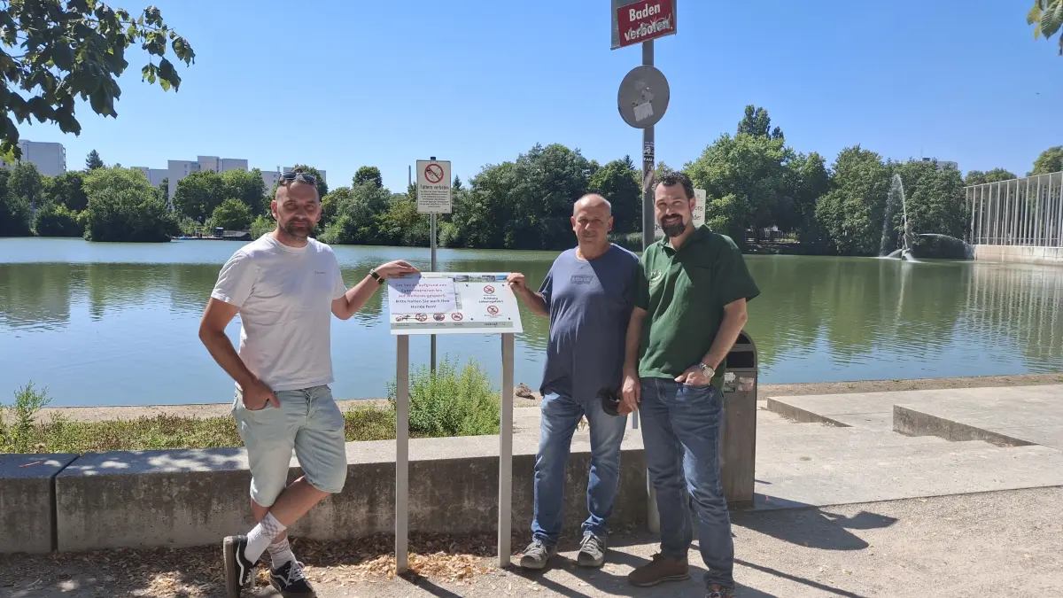 Böblinger See Blaualgen, Andreas Mohn, Manfred Koch und Daniel Gruseck von den Kreisfischern