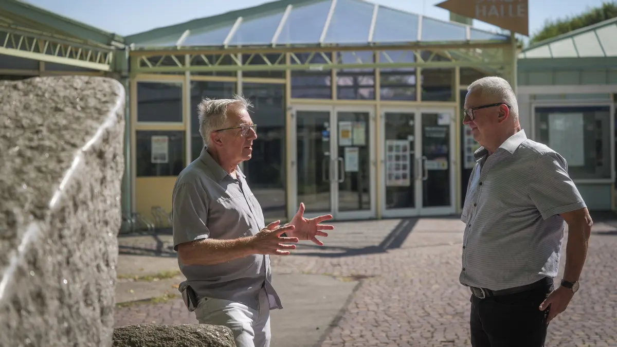 Sommergespräch 2026: Leonberg - Leonberger Sommergespräche: Die Neugestaltung der Stadthalle und deren Vorplatz könnte eine echte städtebauliche Verbesserung werden. Doch wer soll das bezahlen? fragt der FDP-Fraktionschef Horst Nebenführ.
