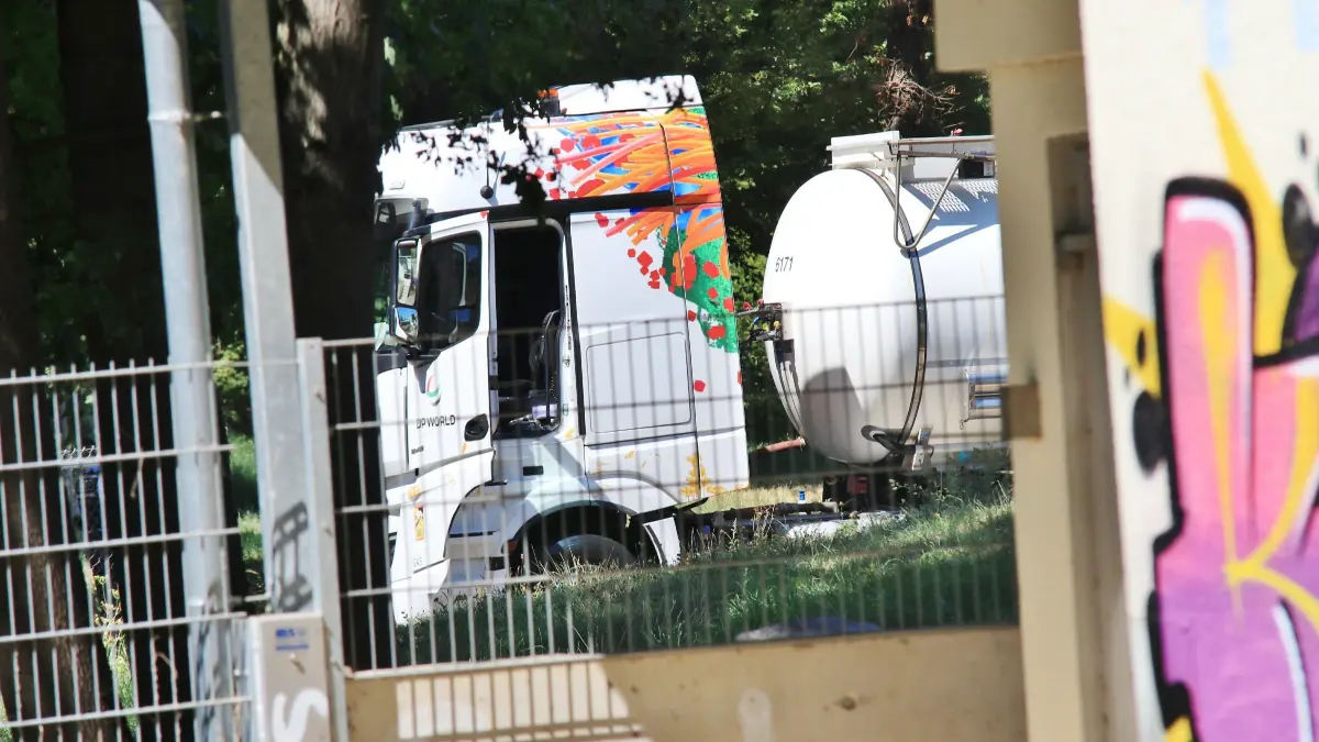 Säureunfall/Tanklastzug