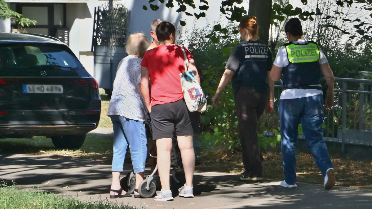 Polizei sperrt Engelbergstraße im Giebel für Vermessung von Tatort