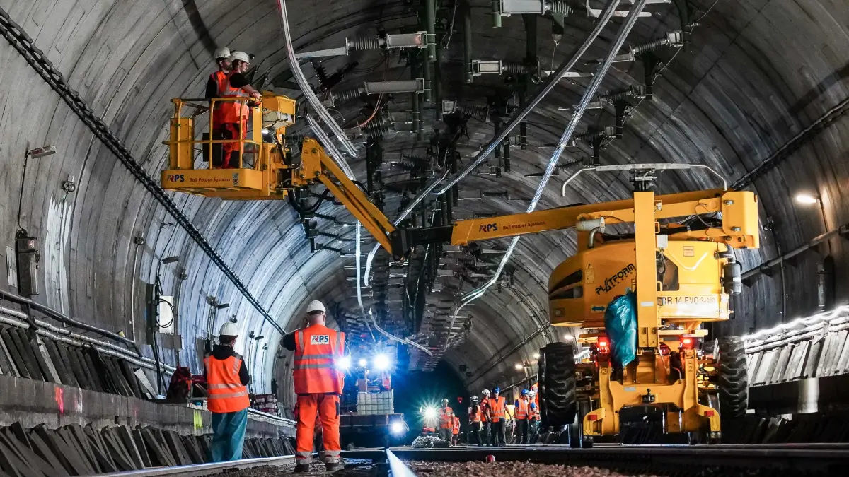 Stammstreckensperrung des S-Bahn-Tunnels in der Innenstadt Die PSU von Stuttgart 21 arbeitet währenddessen weiter: Stammstreckensperrung des S-Bahn-Tunnels in der Innenstadt Die PSU von Stuttgart 21 arbeitet währenddessen weiter