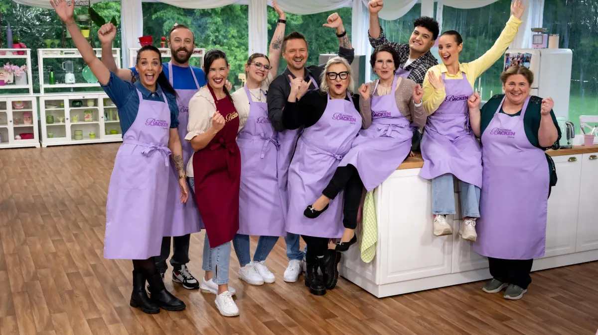 (v.l.n.r.) Sandra, Andre, Bianca, Janina, Michael, Jenny, Elli, Kayahan, Anna und Oxana sind in Folge 3 angetreten.
