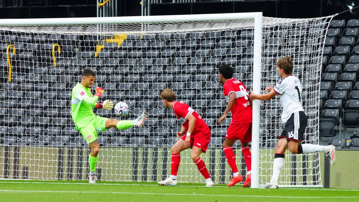 VfB Stuttgart: Bredlow impresses - | is the goalkeeper question now ...