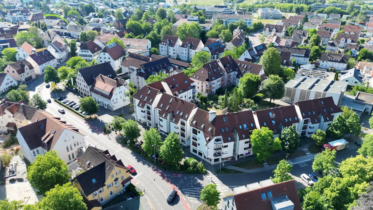Die Grünflächen am Hasenplatz und in dessen direktem Umfeld sollen 2027 durch Staudenpflanzungen, Gehölzstrukturen, Sträucher und die Ansaat von Blühinseln ökologisch aufgewertet werden.